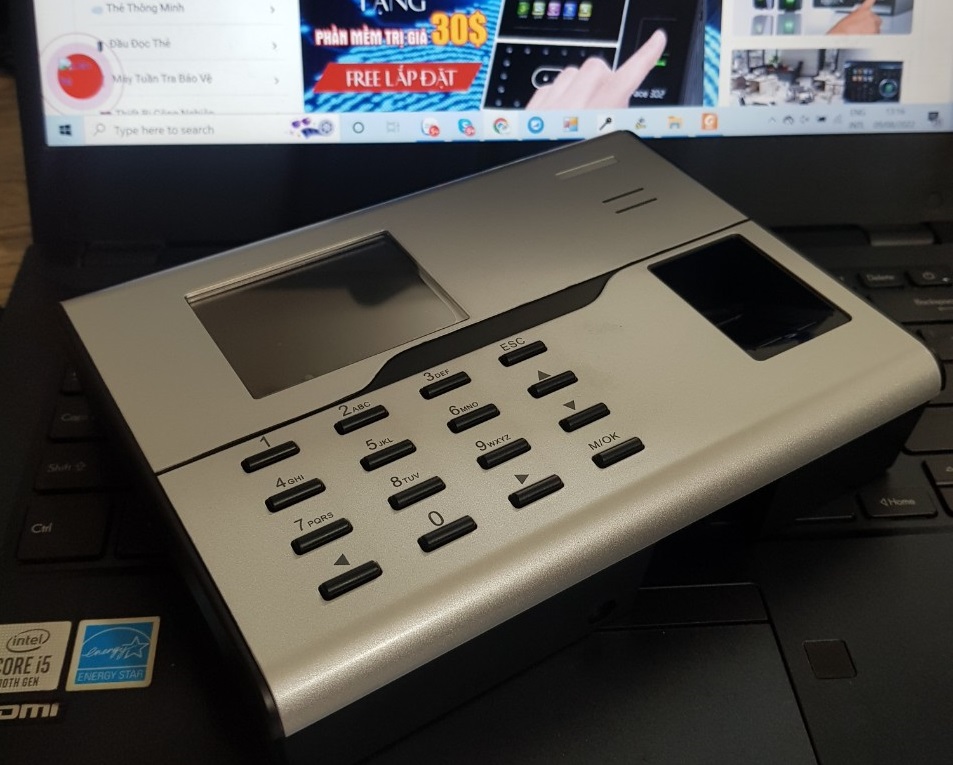 Máy chấm công Ronald Jack UA890 Wifi